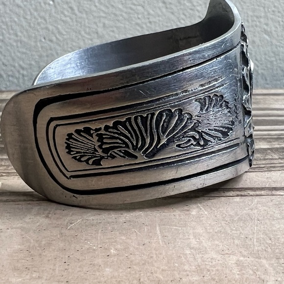 Horse Lady Gifts Heart Cuff Bracelet Pewter Adjustable Handmade USA - Picture 4 of 5